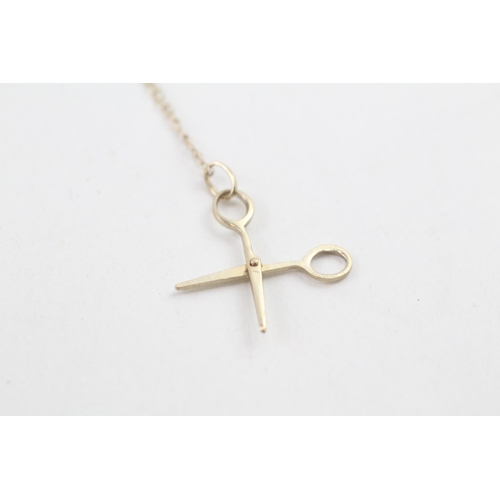 11 - 9ct gold scissor pendant necklace