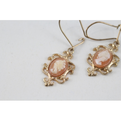 31 - 9ct gold shell cameo drop earrings