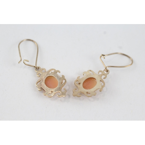 31 - 9ct gold shell cameo drop earrings