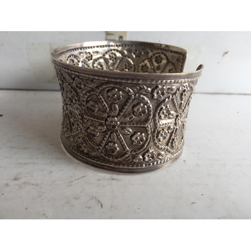 115 - Silver Cuff Bangle