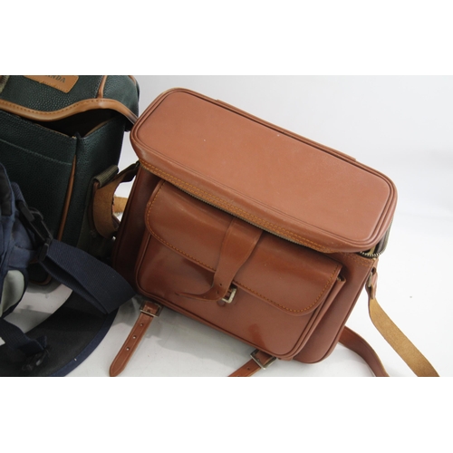 82 - Assorted Camera Bags Inc Branded &
Unbranded In Various Sizes &
Materials x 4