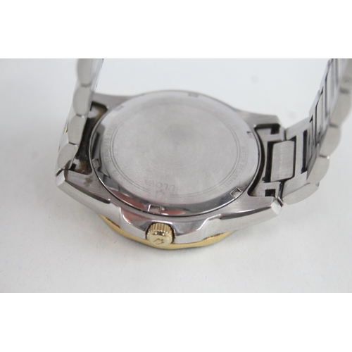 87 - Mens Bulova Watch Quartz Working