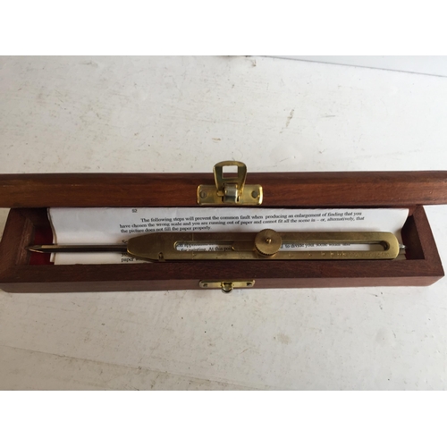 109 - Vimal Nautical 9 inch long Brass Divider with Hardwood Box