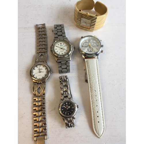 322 - 5 Assorted  Wrist Watches