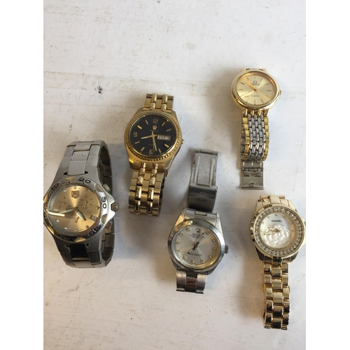 323 - 5 Assorted  Wrist Watches