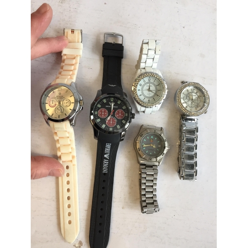 324 - 5 Assorted  Wrist Watches