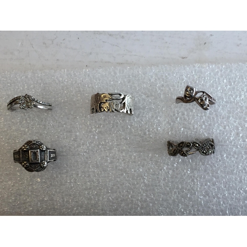 54 - Selection of Vintage Silver Rings