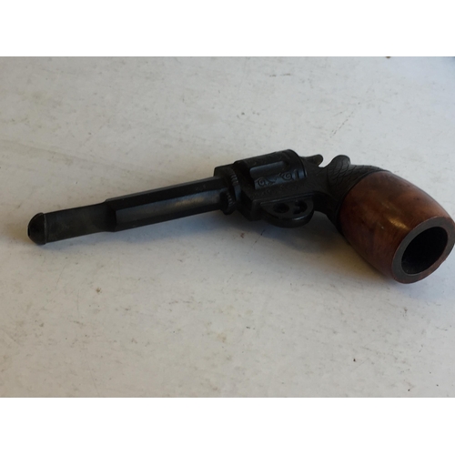 156 - Smokers Pipe in the form of a Gun