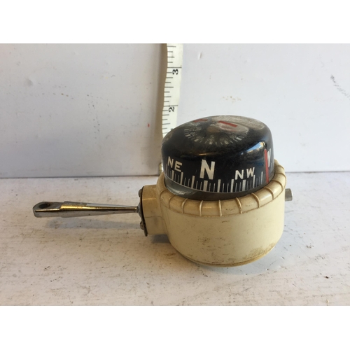 39 - Tailor Navigation Compass