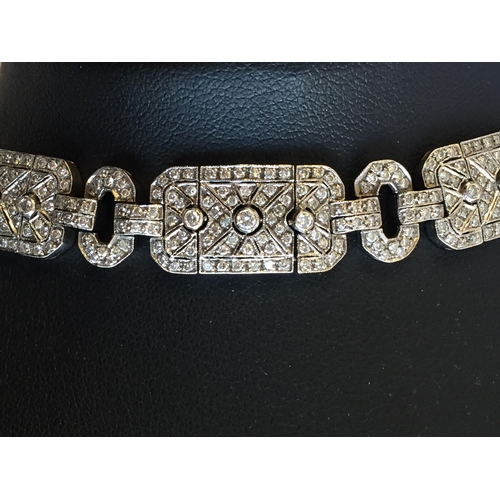 50B - 18ct White Gold Stunning Art Deco Bracelet with Lots of Diamonds