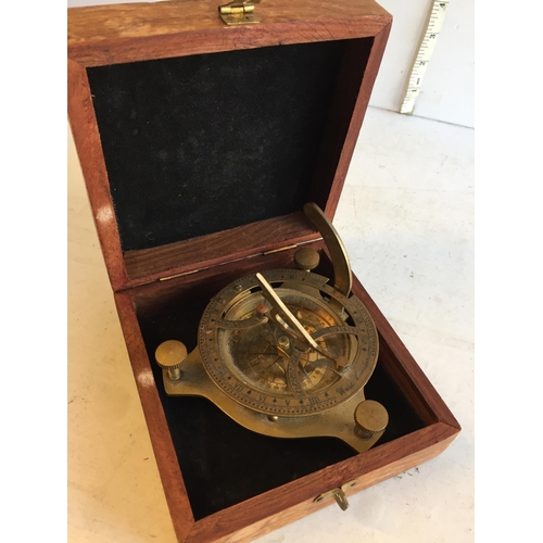 59 - Large Sundial Compass in Wooden Box