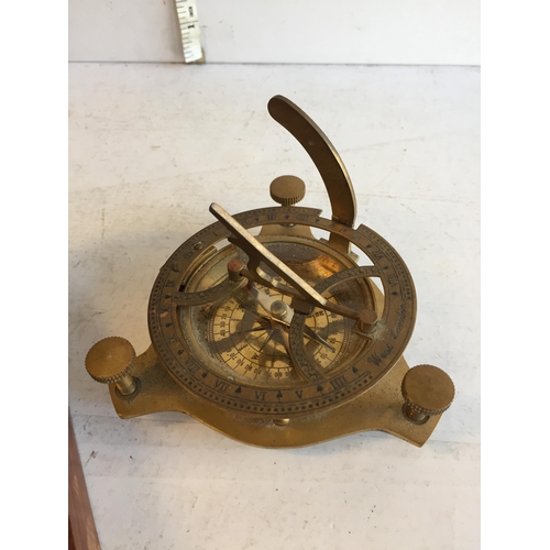 59 - Large Sundial Compass in Wooden Box