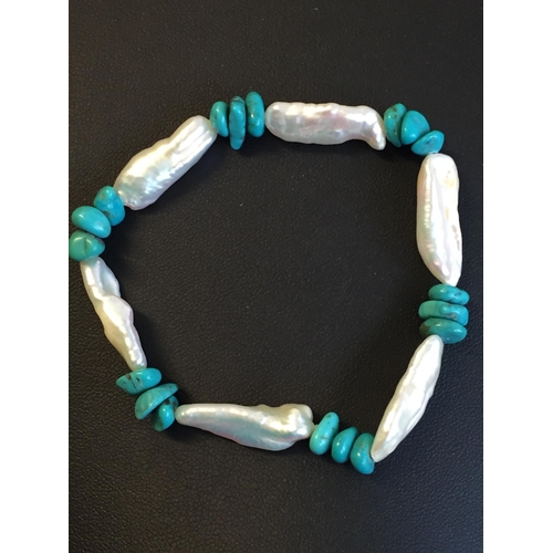 255 - Genuine Turquoise & Baroque  Bracelet