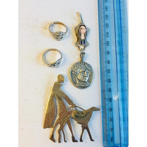 122 - Collection of Sterling Silver Jewellery Inc Enamel, Animal, Religious x 5.


2024276