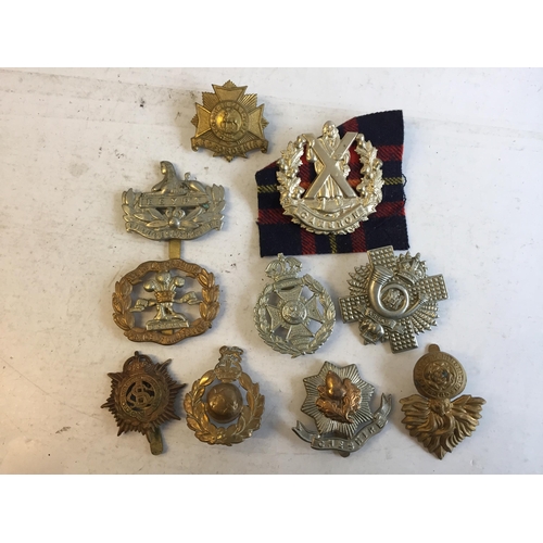 158 - Military Cap Badges Inc HLI Royal marines, South Lancashire Etc x 10.


683813