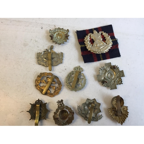 158 - Military Cap Badges Inc HLI Royal marines, South Lancashire Etc x 10.


683813