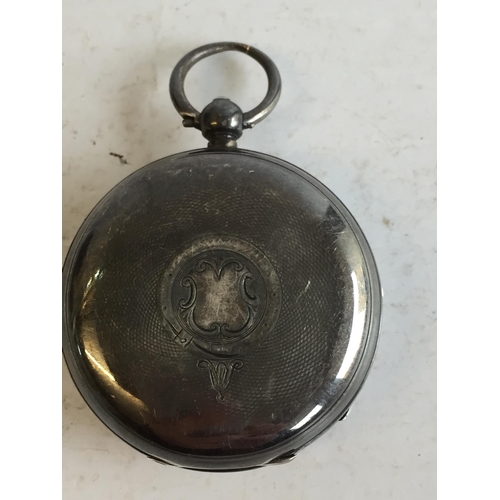 208 - Vintage Open Face 925 Silver Pocket watch, Key Wind. GWO.


411178