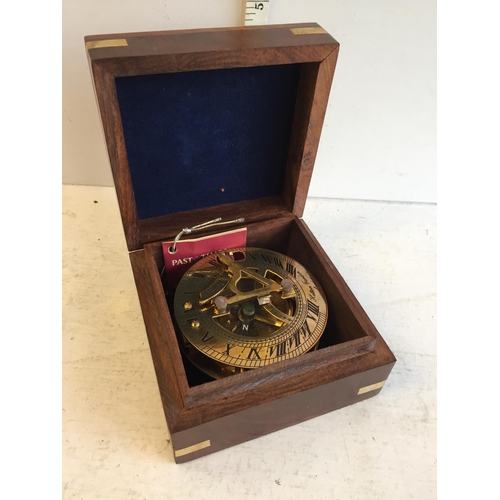 344 - Sun Dial Compass in Wood Case.