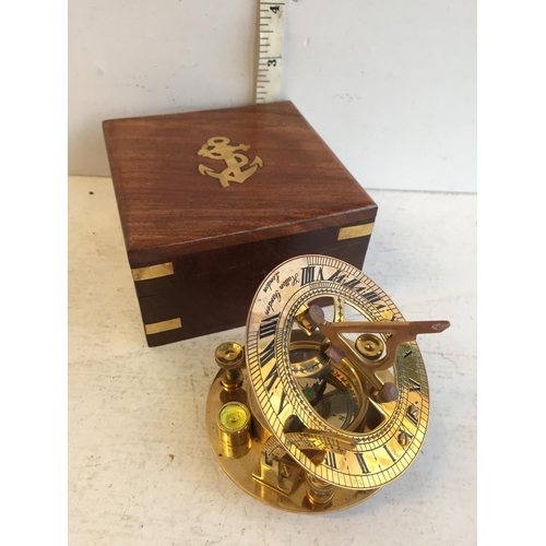 344 - Sun Dial Compass in Wood Case.