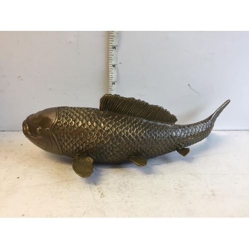 408 - Heavy bronze Carp Fish