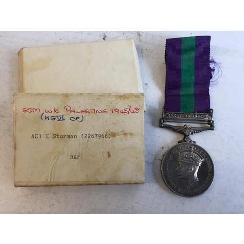 169 - Boxed GVI GSM Palestine 1945-48 Medal ACI C . Sturman 2267966 RAF.



2201017