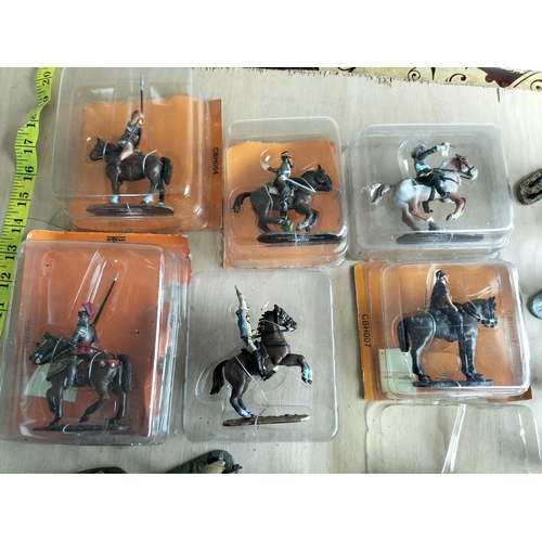 72 - Box of Assorted Lead Cavalry Figures & Other