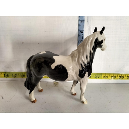 117 - Beswick Horse, Black & white