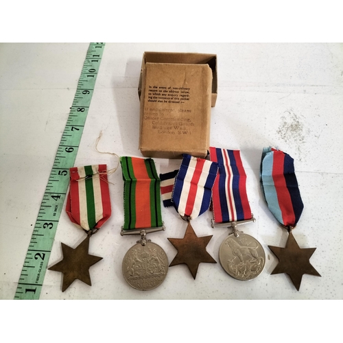 14 - Boxed WW2 Cold Stream Guards Medal Group Inc Italy, Germany & France Stars etc.


683799