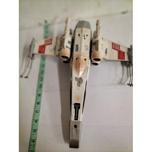 160 - Disney Star Wars Large X Wing Fighter Space Plane with Luke Sky Walker & R2D2. Original