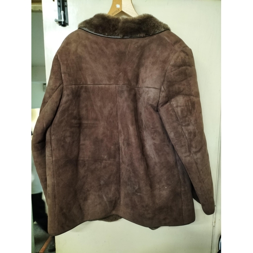 282 - Sheepskin Coat, Mens