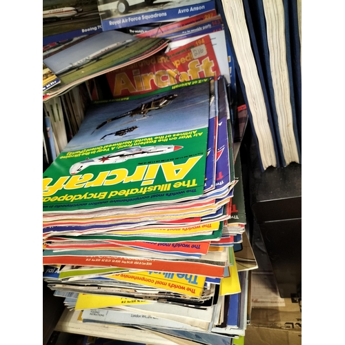 261 - Very Large Selection of Plane Magazines