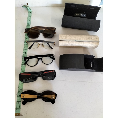 179 - Designer Sun Glasses Inc Dolci & Gabana , Jimmy Choo etc X 5

575555