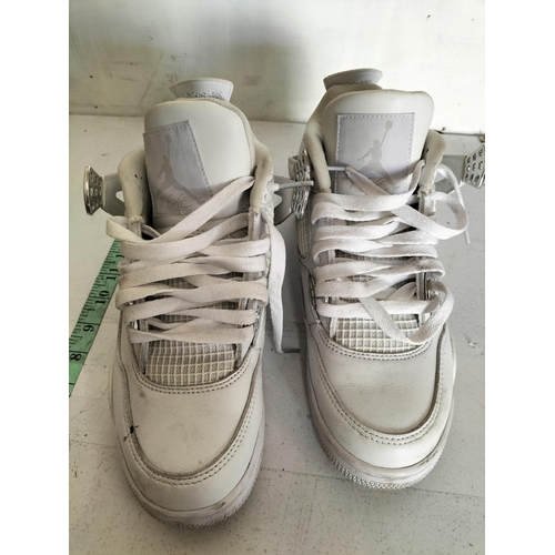 87 - Pair of Air Jordan Flight Trainers