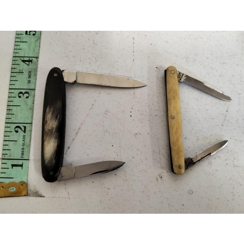 29 - 2 Antique Pocket Knives