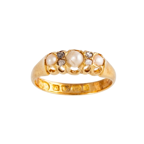 122 - AN ANTIQUE DIAMOND AND PEARL RING, the three pearls set between diamond points, mounted in 18ct yell... 