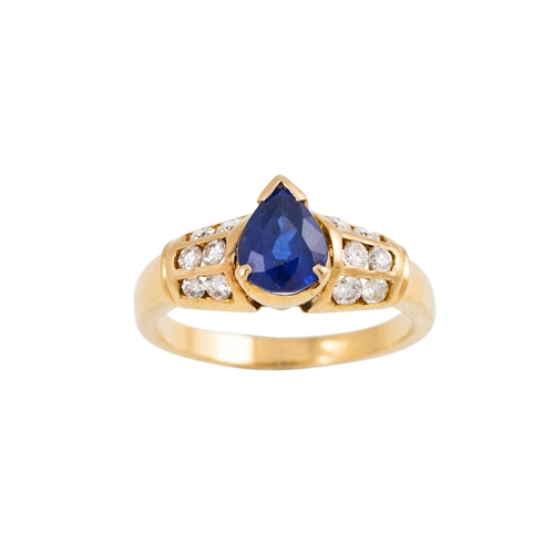 383 - A SAPPHIRE AND DIAMOND RING, the pear shaped sapphire to diamond shoulders, mounted in yellow gold. ... 