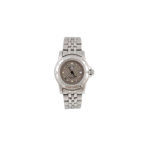 160 - A LADY'S STAINLESS STEEL TAG HEUER WRIST WATCH, bracelet strap, granite dial, boxed