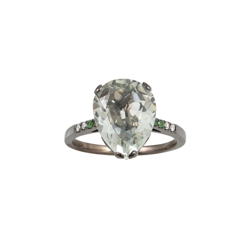 161 - A PRASIOLITE RING, the pear shaped stone to an 18ct gold mount with black rhodium finish