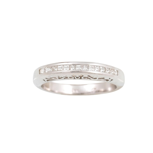 401 - A DIAMOND HALF ETERNITY RING, the princess cut diamonds channel set in 18ct white gold. Estimated: w... 