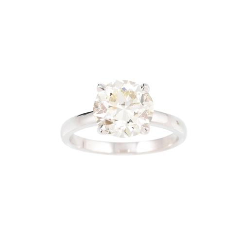 443 - A DIAMOND SOLITAIRE RING, the old cut diamond mounted in 18ct white gold. Estimated: weight of diamo... 