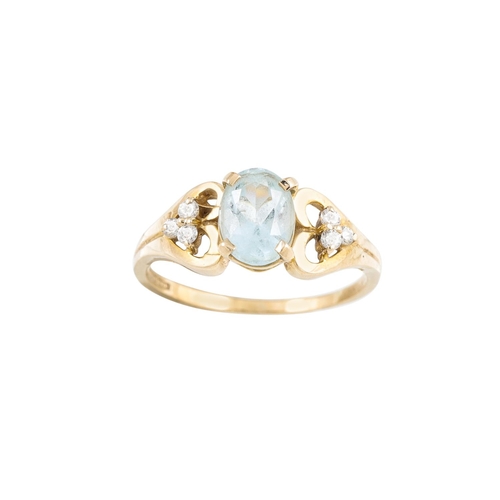 483 - AN AQUAMARINE AND DIAMOND SET CLUSTER RING, the oval aquamarine flanked by round diamond shoulders, ... 