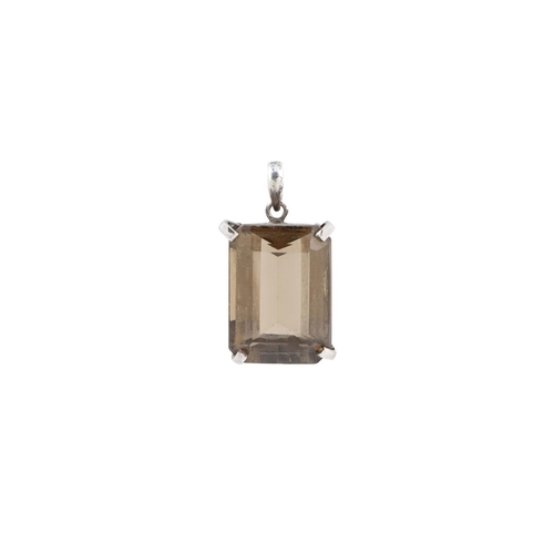 508 - A VINTAGE SMOKY QUARTZ PENDANT, mounted in silver