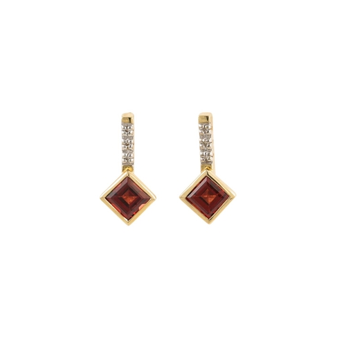 8 - A PAIR OF DIAMOND AND GARNET DROP EARRINGS, square form mounted in gold