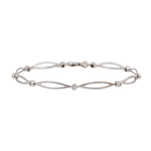 461 - AN 18CT WHITE GOLD FANCY LINK BRACELET, stone set, length 5.5''/14 cm , weight 5.2 g