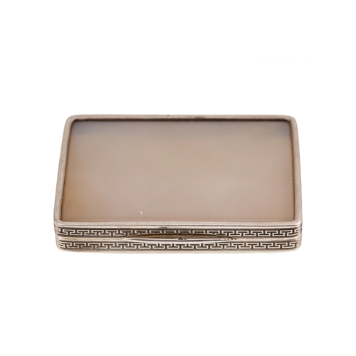 568 - AN ANTIQUE GERMAN SILVER GILT (.800) FRAMED RECTANGULAR AGATE HINGED CARD BOX, with Greek Key decora... 