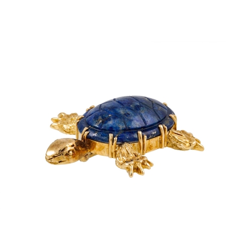 292 - A NOVELTY BROOCH, modelled as a turtle, the shell in Lapis Lazuli, the body in 18ct yellow gold