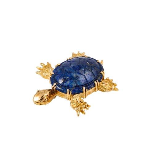 292 - A NOVELTY BROOCH, modelled as a turtle, the shell in Lapis Lazuli, the body in 18ct yellow gold