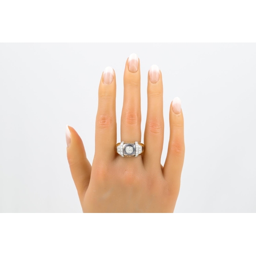 426 - A RETRO DIAMOND RING, set with centre collet set diamond, mounted in 18ct white gold. Estimated: wei... 