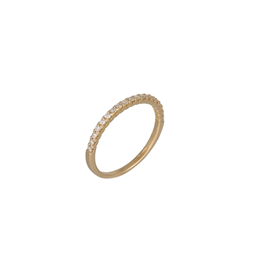 150 - A DIAMOND HALF ETERNITY RING, the brillaint cut diamonds mounted in 18ct yellow gold. Estimated: wei... 