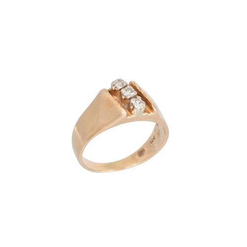 163 - A DIAMOND THREE STONE RING, mounted in 14ct yellow gold, size G – H